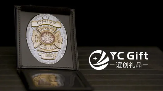 Badge de police militaire historique personnalisé, drapeau en émail en gros, logo en métal doré, épingles à chapeau d'Angleterre, accessoires de chapeau papillon, fournitures d'emblème uniforme, insignes métalliques