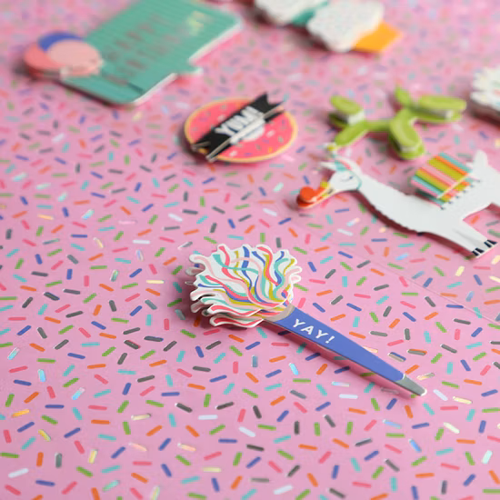 Feuille d'autocollant de finition mate personnalisée, autocollant adhésif imperméable résistant aux UV, coupe Kiss